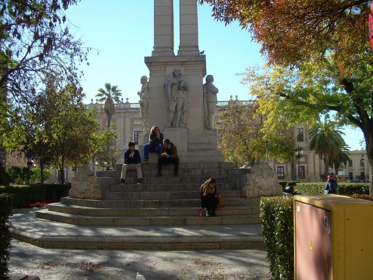 Toreros De Sevilla 5 Pax Экстерьер фото